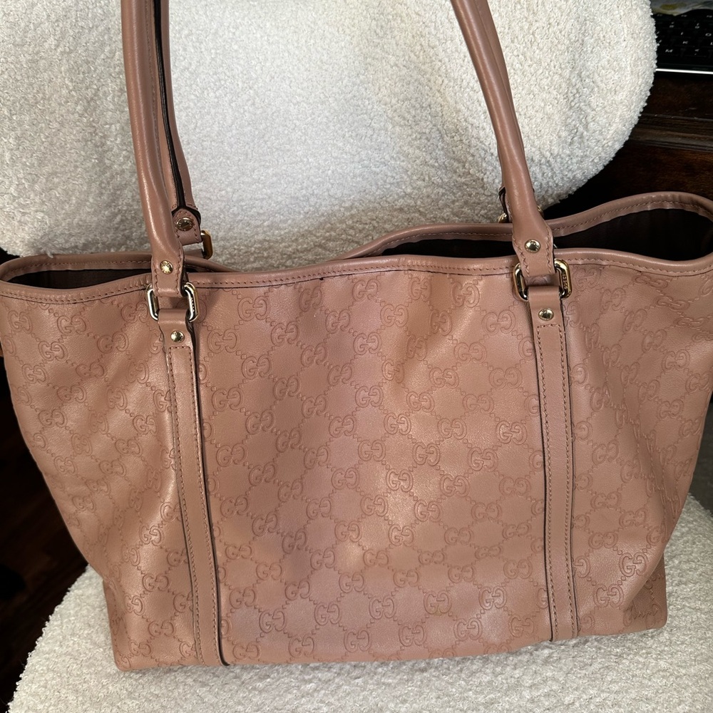 Guccissima Vitello Tender Medium Joy Tote Saffron